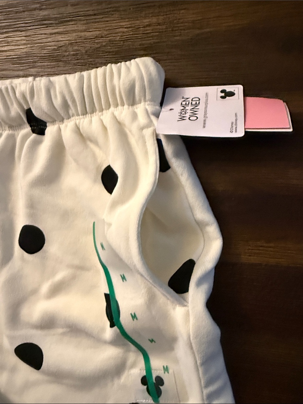 Disney White with Black Polka Dots Pull-On Drawstring Shorts Medium NWT - Picture 7 of 10